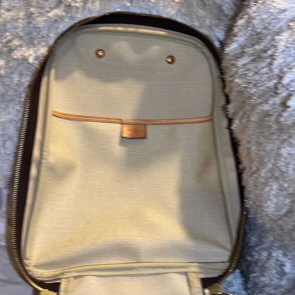 Louis Vuitton excursion monogram bag. - Picture 7 of 9